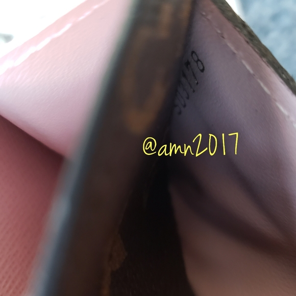 Authentic Louis Vuitton Sarah Wallet - Picture 7 of 12